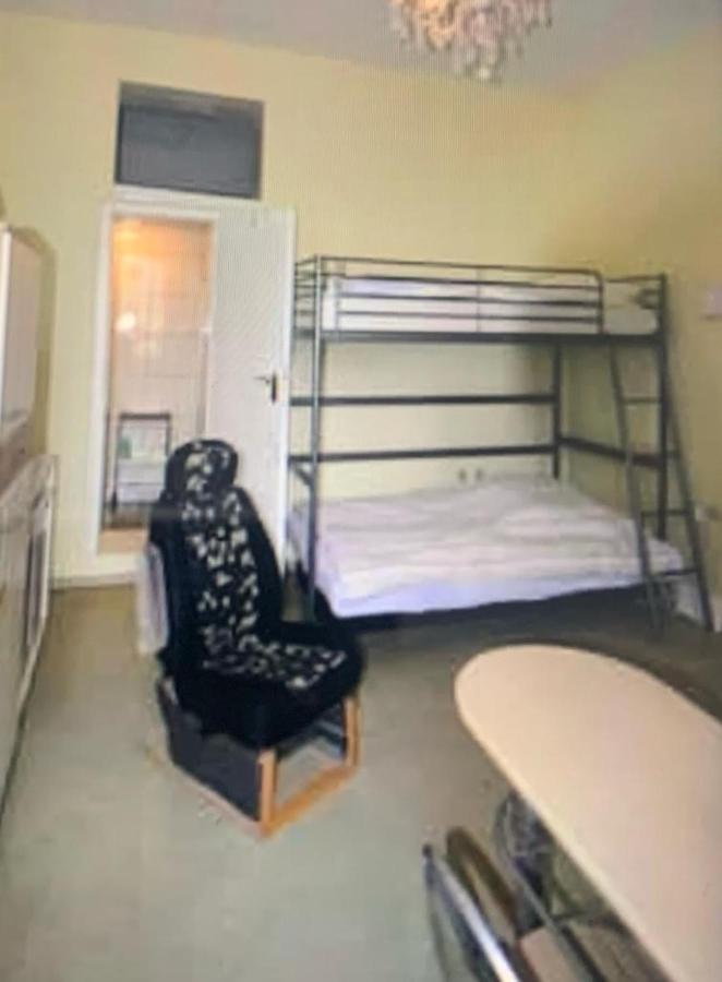 Ma-A2 Single Wohnung Krefeld Extérieur photo